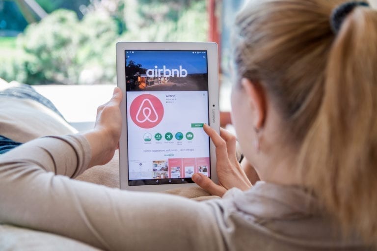 Airbnb destinará 227 millones a los caseros por las reservas anuladas por el coronavirus