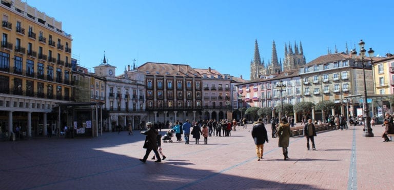 Burgos estudia limitar los pisos turísticos a las primeras plantas