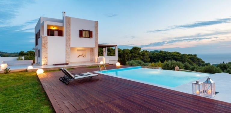La vivienda de lujo en Marbella y alrededores caerá hasta un 30% por la crisis