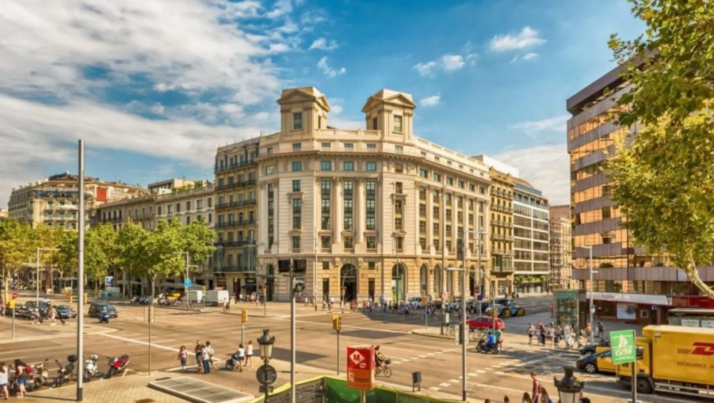 La contratación de espacios en retail high street en Madrid y Barcelona sube un 10,4% en el primer trimestre