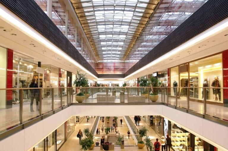 La afluencia de los centros comerciales sube un 6,2% en mayo