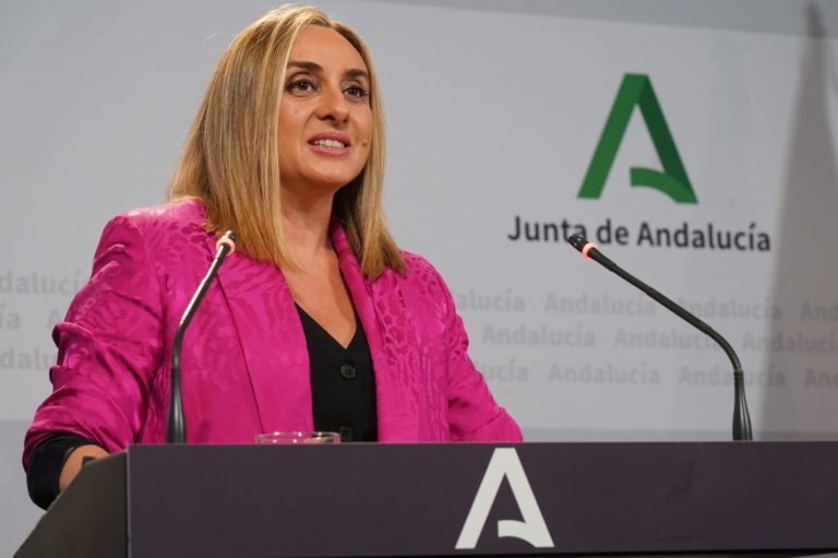 Andalucía completa su normativa sobre suelo para bajar de 10 a tres años el plazo de los planes urbanísticos