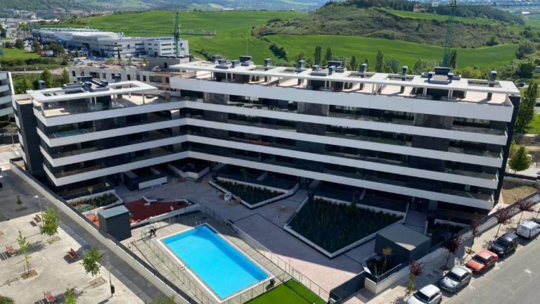 Diglo vende 120 inmuebles en Pamplona y Segovia por 29,7 millones