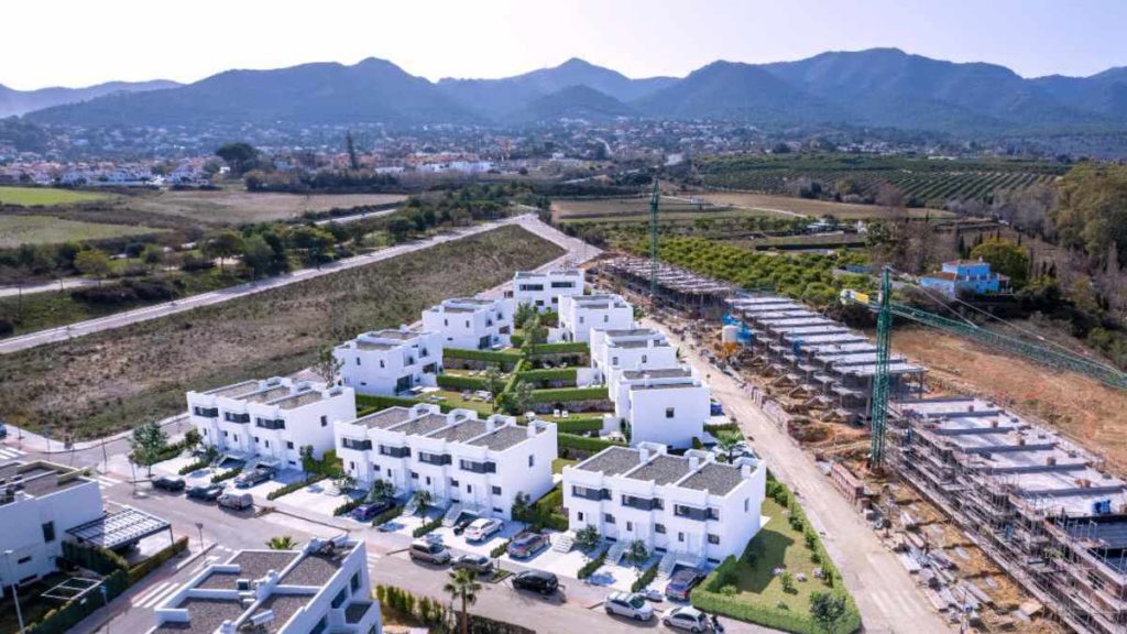 Exxacon invierte 6,7 millones en 22 nuevas viviendas adosadas en Alhaurín de la Torre