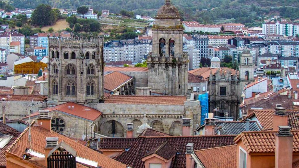 La Xunta de Galicia invierte 370.000 euros en dos inmuebles para alquiler social