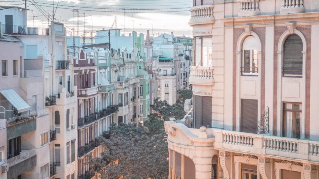 El fondo alemán Verianos compra un edificio cerca del Puerto de Valencia para convertirlo en uso turístico
