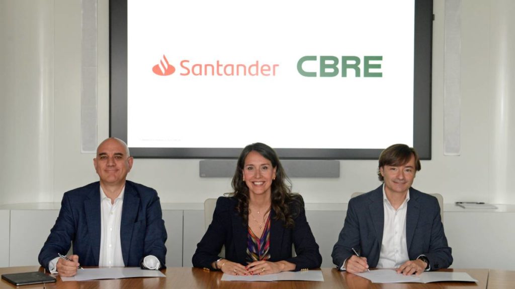 CBRE y Banco Santander se alían para la descarbonización del sector inmobiliario