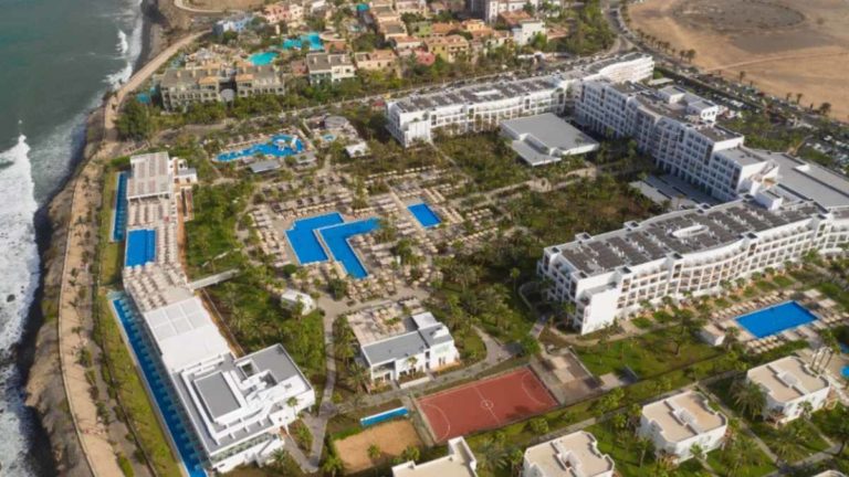 El hotel Riu Gran Canaria abre sus puertas tras su completa reforma