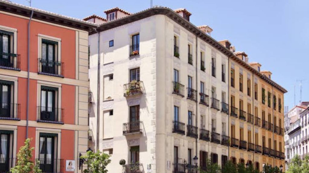 Los extranjeros protagonizan el 22% de las compraventas de viviendas en España