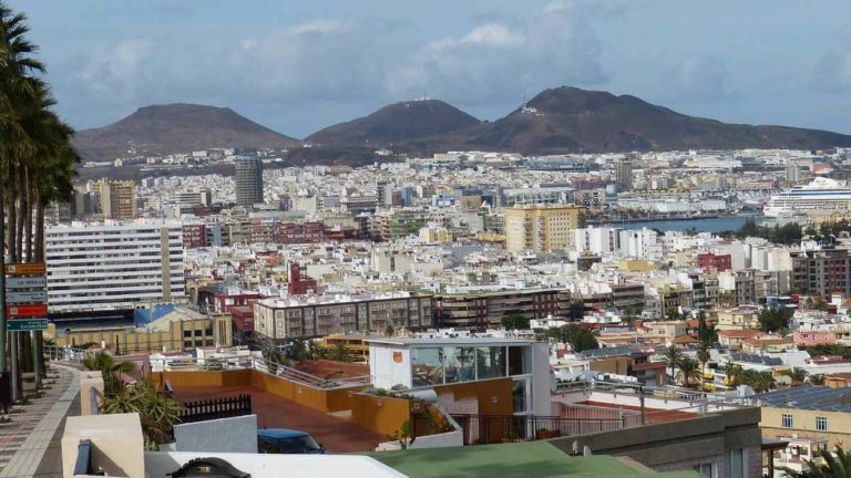 El Gobierno de Canarias compra el edificio Urbis de Las Palmas de Gran Canaria por más de 13,2 millones