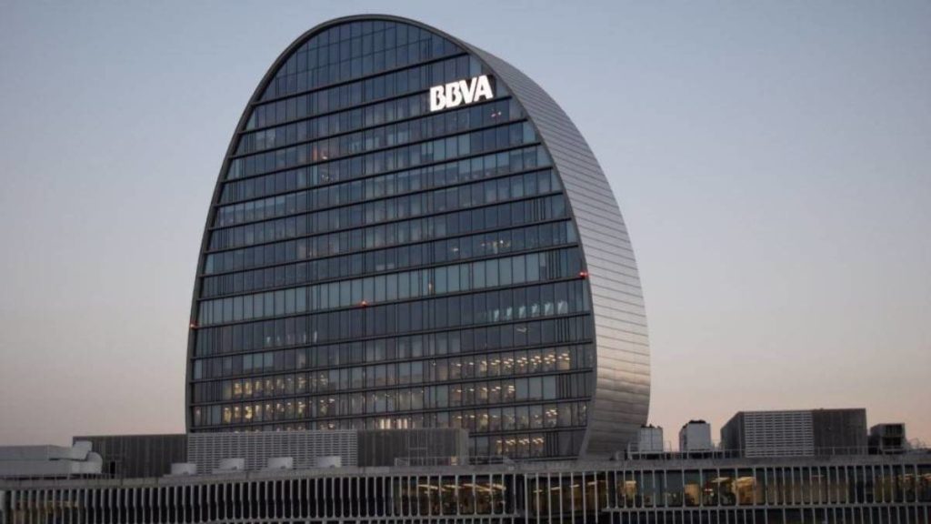 BBVA vende 300 oficinas por 100 millones de euros