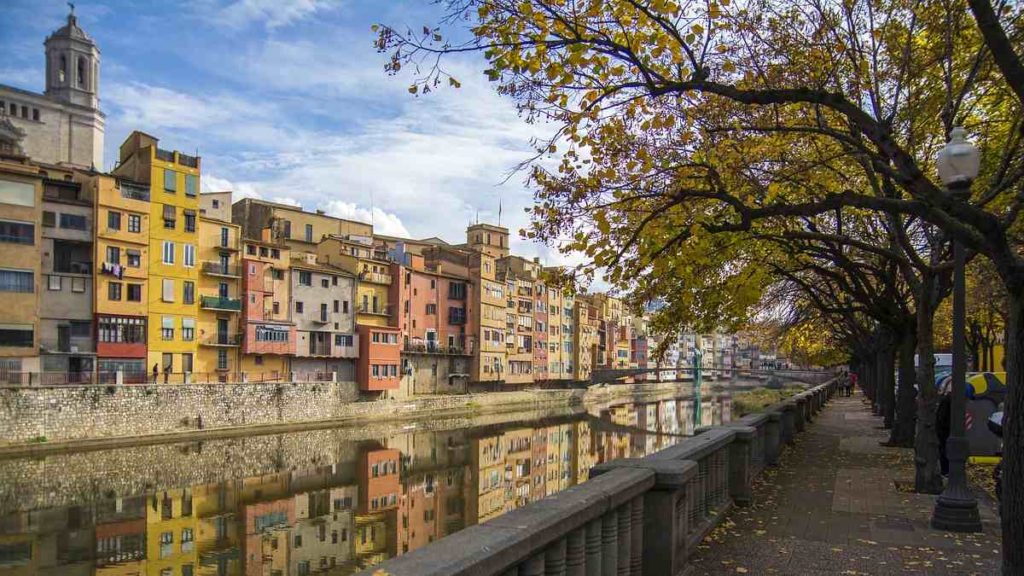 El precio de la vivienda aumenta un 12,2% anual en el primer trimestre, el mayor crecimiento en 18 años
