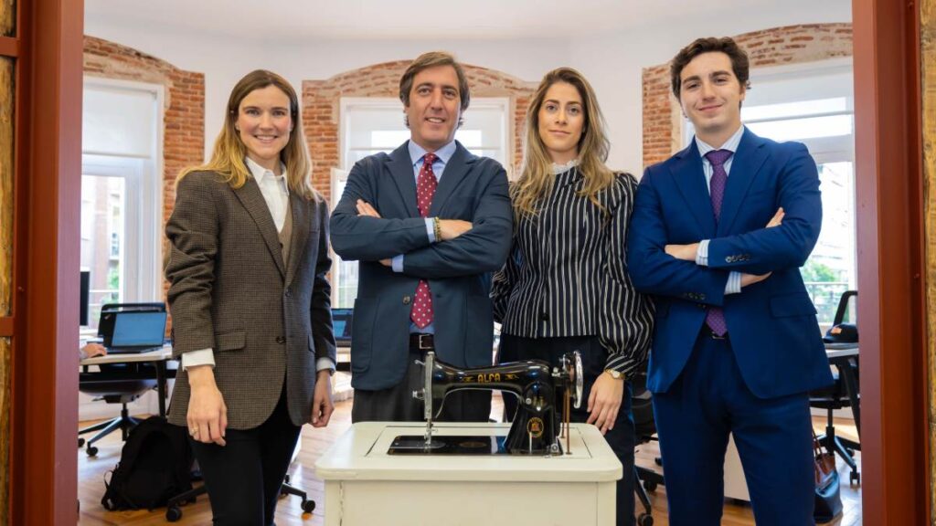 Blue Hunter Capital potencia su oficina de Madrid con tres nuevas incorporaciones