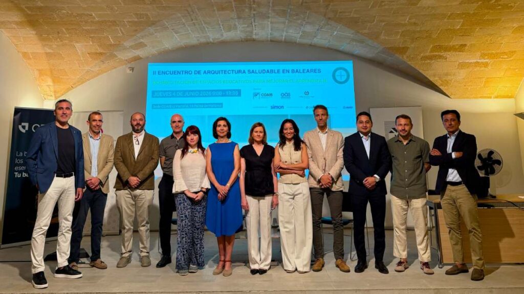 Expertos en arquitectura alertan: la calidad del aire, el ruido y el calor en las aulas afectan al aprendizaje