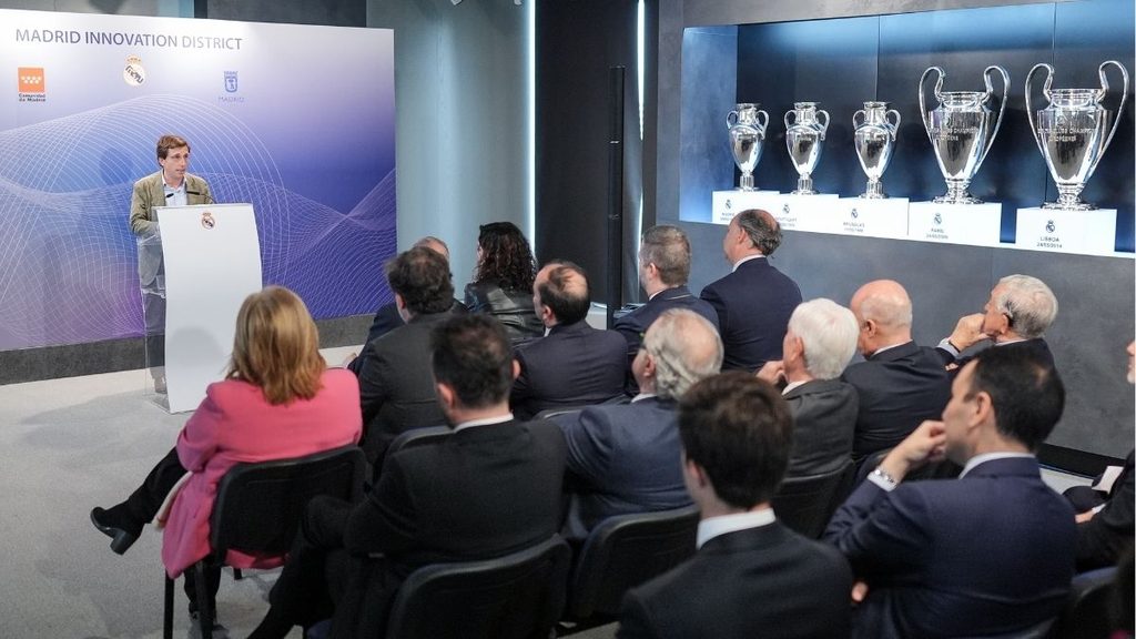 Almeida recalifica 448.000 metros cuadrados de la ciudad deportiva del Real Madrid