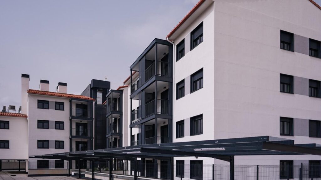 La Comunidad de Madrid anuncia una nueva Ley del Suelo para agilizar la vivienda protegida 4 La Comunidad de Madrid anuncia una nueva Ley del Suelo para agilizar la vivienda protegida