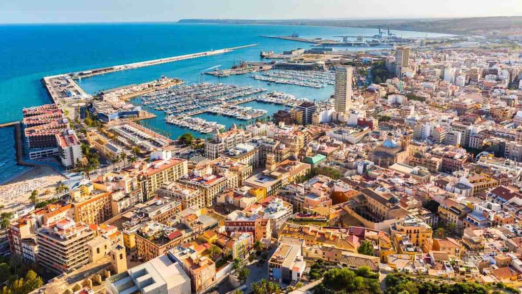 Benidorm abre la vía para recuperar casi 3.000 viviendas tras dos décadas de bloqueo en El Murtal