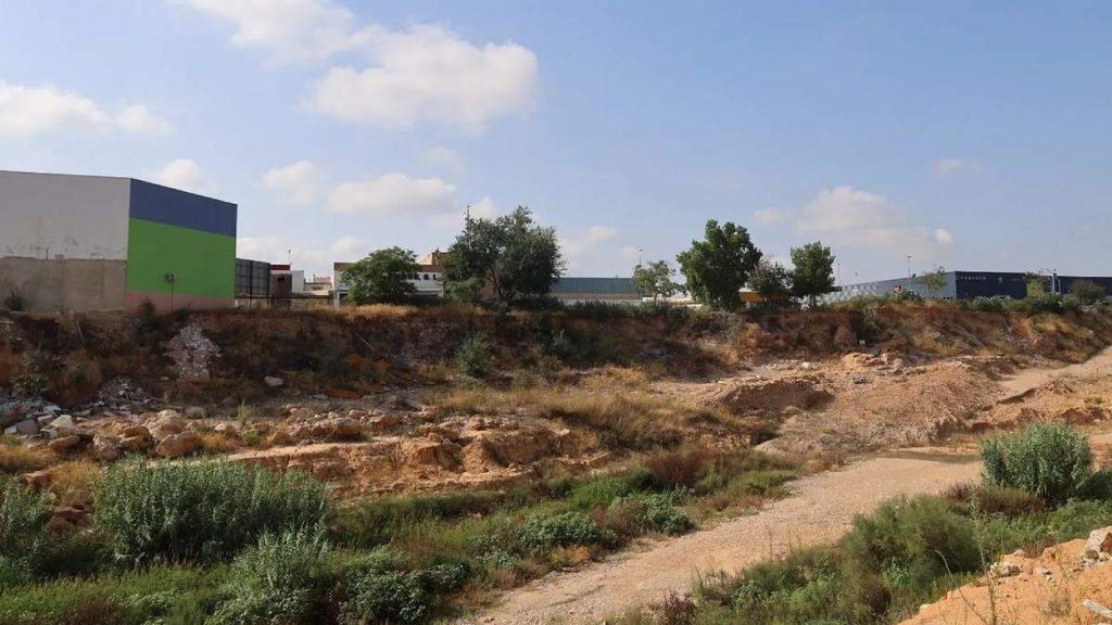 Torrent (Valencia) plantea una reconstrucción de 35,7 millones para el polígono industrial Mas del Jutge tras la DANA 4 Torrent (Valencia) plantea una reconstrucción de 35,7 millones para el polígono industrial Mas del Jutge tras la DANA