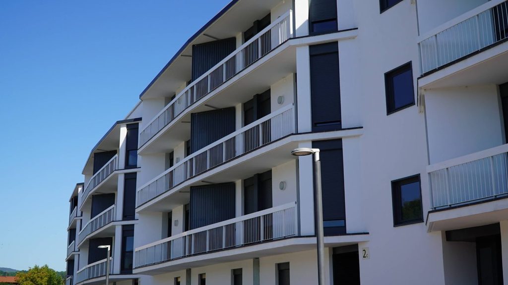 Casa 47 incorpora a su cartera un residencial con 34 viviendas en Navarra que destinará a alquiler asequible