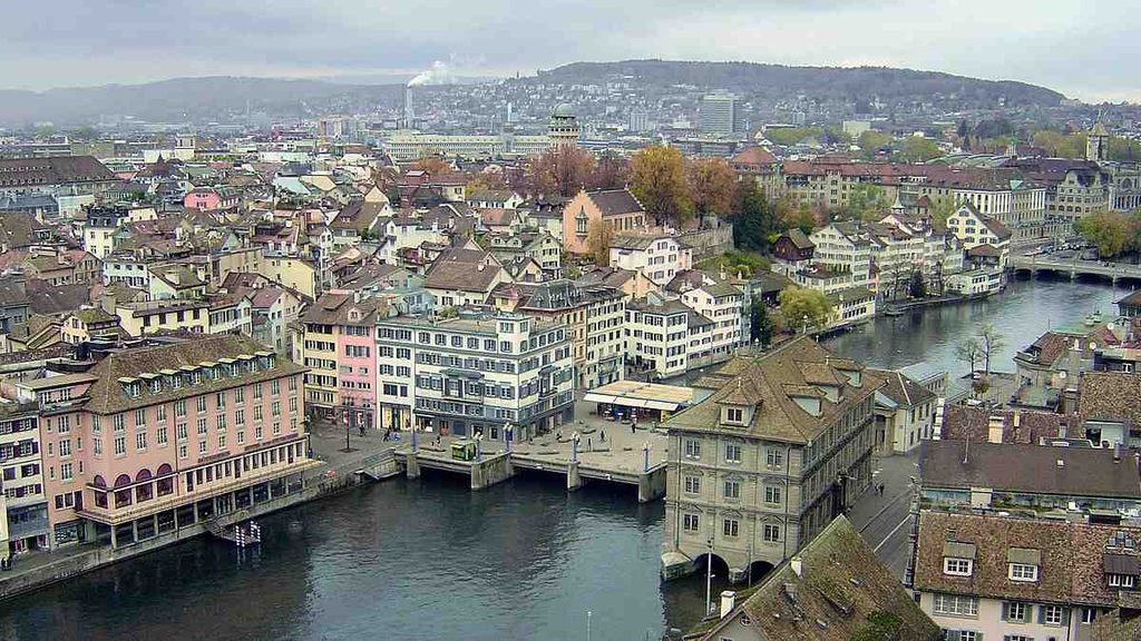Zúrich y Tokio encabezan el riesgo de burbuja inmobiliaria mundial, según UBS
