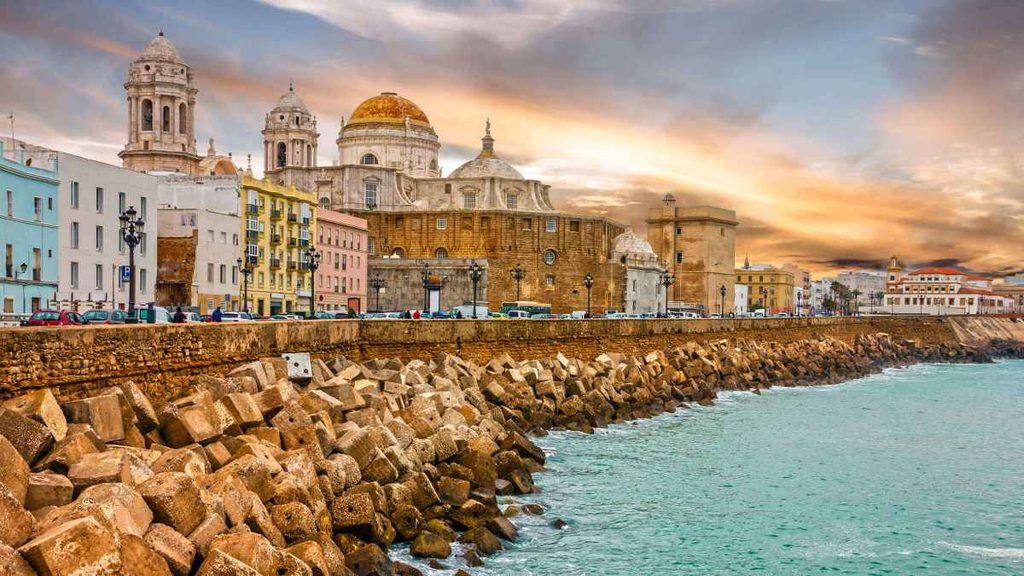 La socimi Smart Living Properties adquiere una residencia de estudiantes de 131 habitaciones en Cádiz 