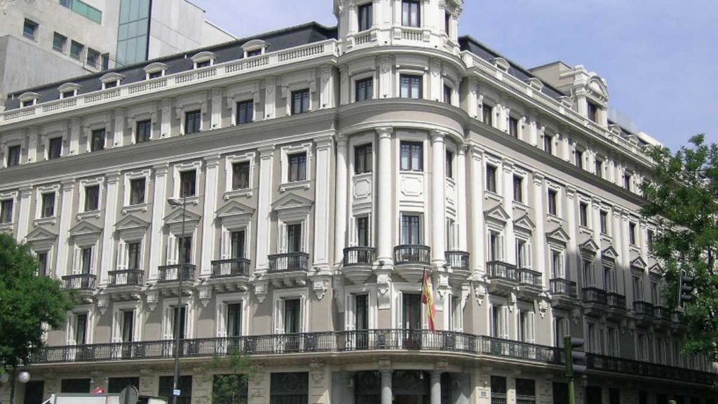 La CNMC refuerza su estructura con la creación del cargo de economista jefe y un área de inteligencia económica