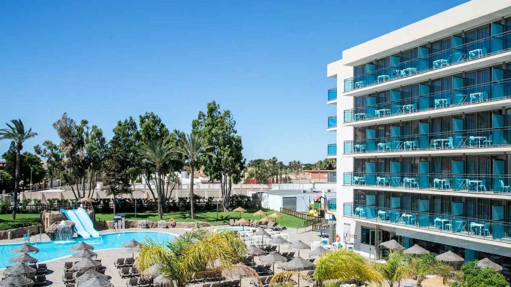 Swiss Life adquiere dos hoteles de Sixth Street: en Roquetas de Mar (Almería) y Lloret de Mar (Girona)